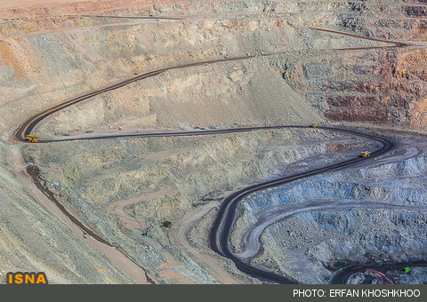 واگذاری سهام سنگ آهن مرکزی باید لغو شود